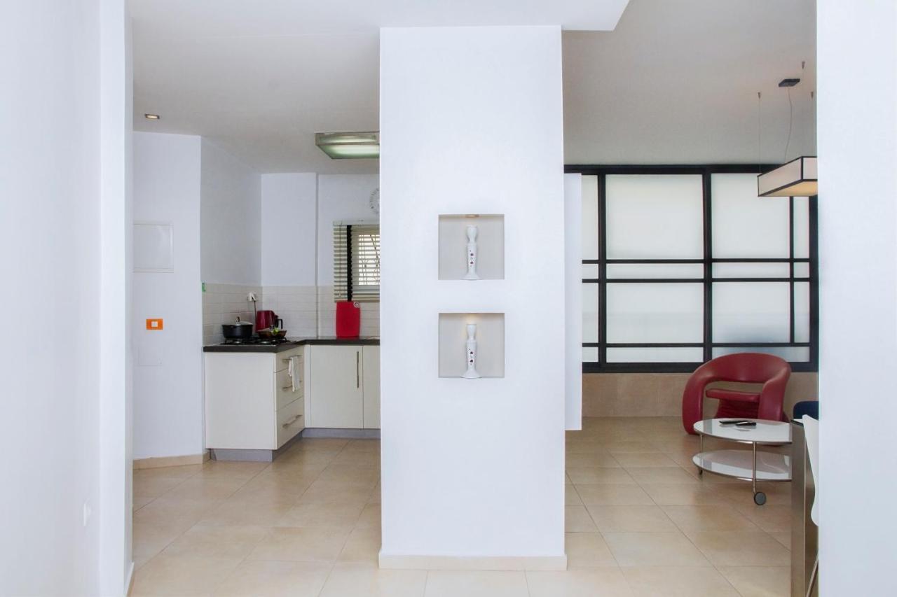 Isramax Tchernikhovski Apartment Бат-Ям Экстерьер фото